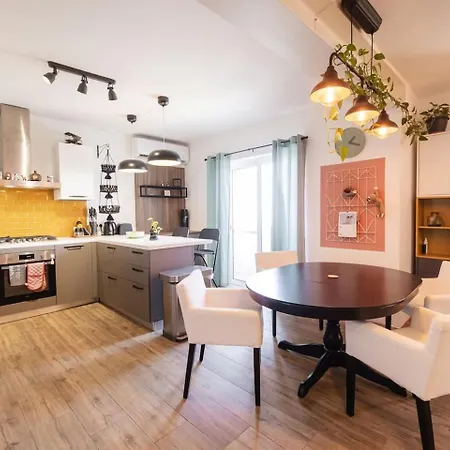 Rinella House בירגו