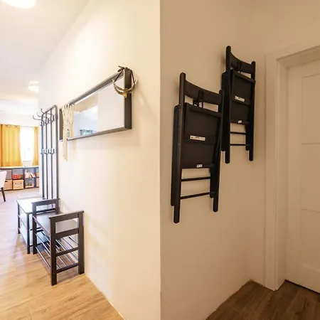 Rinella House * בירגו